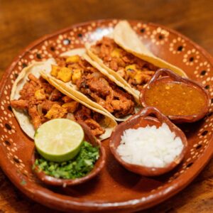 Antojitos Mexicanos Vicky Tacos al Pastor