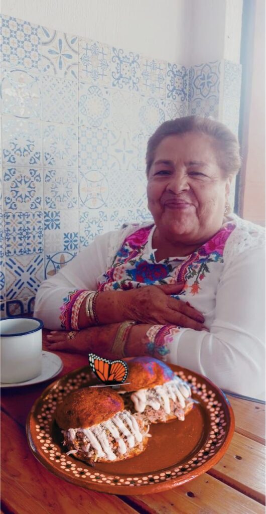 Señora Vicky Piña Fundadora